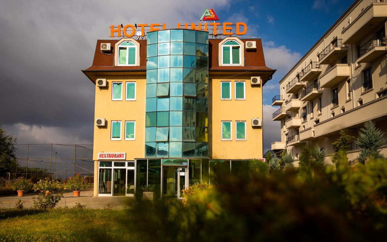 Hotel United Cagllavice Exterior foto